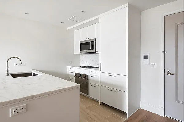 Rented by Douglas Elliman | media 27