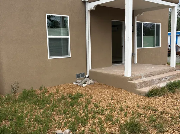 1707 Espinacitas St #A, Santa Fe, NM 87505