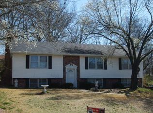 1305 Heritage Hl, Jefferson City, MO 65101