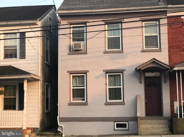 108 Penn St, Lenhartsville, PA 19534