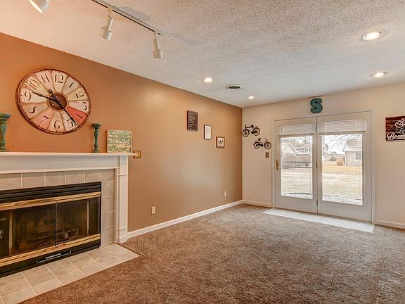 2nd image of 417 Crown Point Dr