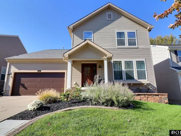 1324 N 209th St, Elkhorn, NE 68022