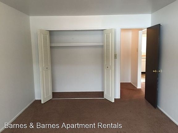 4th image of 1100 W Michigan Ave APT 21