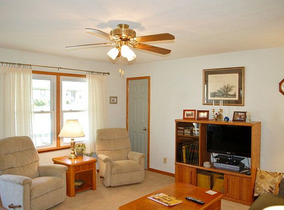 4th image of 1306 Cottage Lane Ave