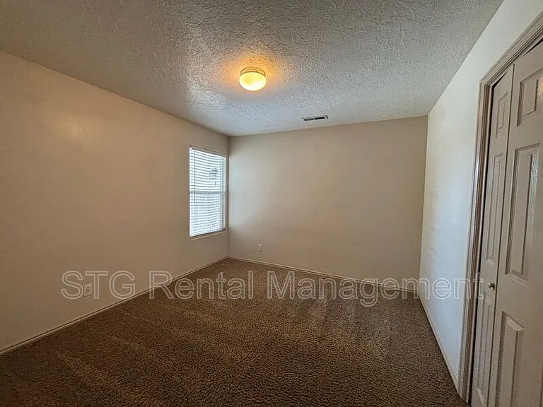 425 E 1050 S #2 — Photo 12