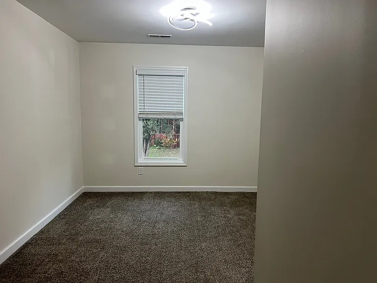 4630 Wilcox Rd — Photo 7