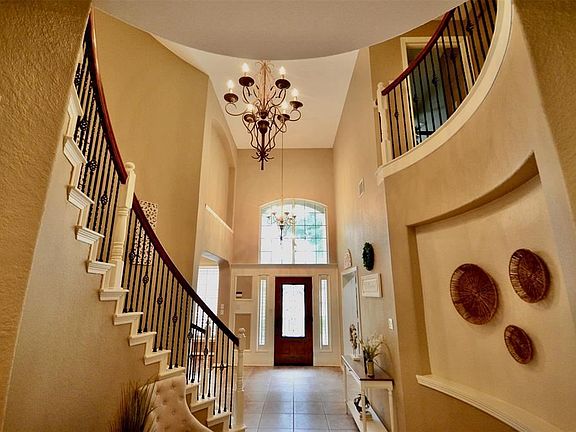 4th image of 3806 Dewalt Way
