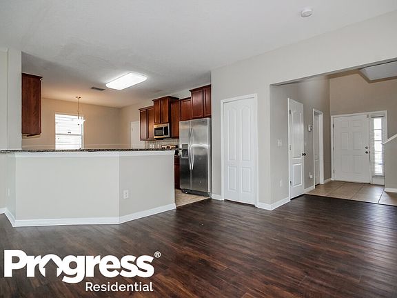 5th image of 505 Corbett Bluff Dr