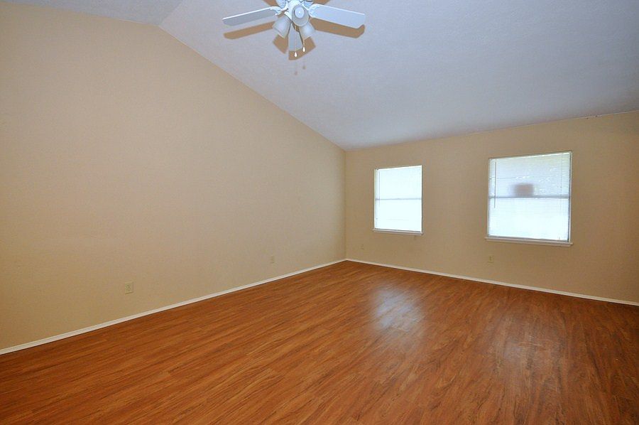 1st image of 2907 Warbler Ln