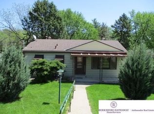 5015 S 50th St, Omaha, NE 68117