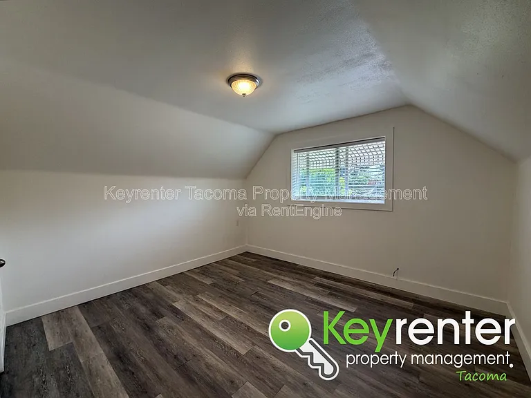 3620 E South St — Photo 12