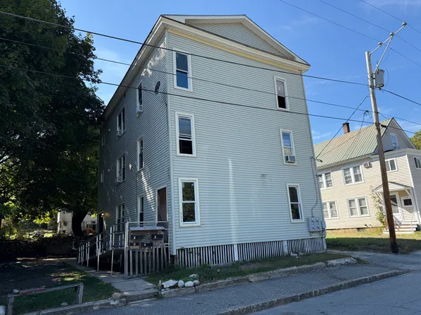 551 Waldo St Floor 3, Rumford, ME 04276