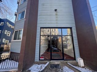516 Green St APT 1D, Cambridge, MA 02139