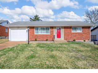 9243 Lurline Dr, Saint Louis, MO 63126