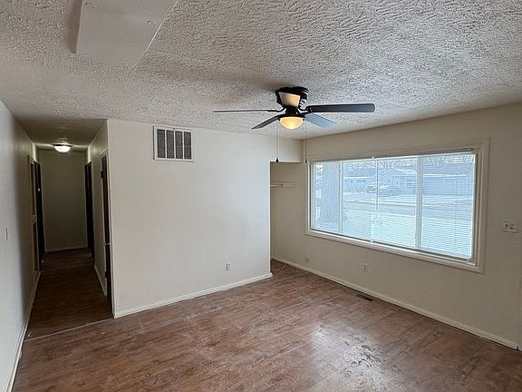 3rd image of 3604 Ontario St