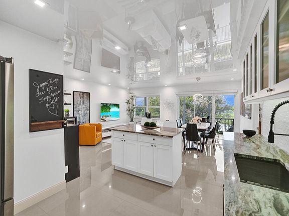 4th image of 400 Diplomat Parkway #401