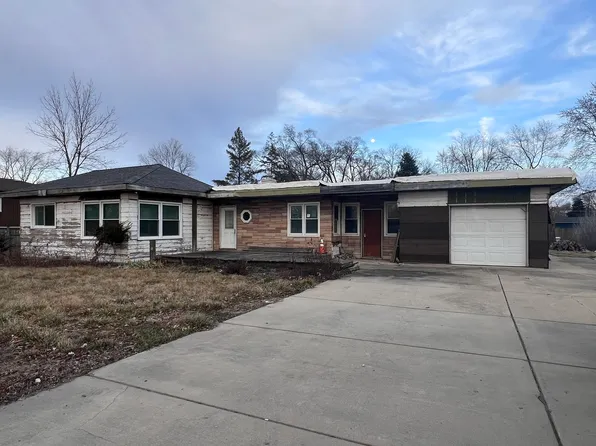 3N775 N Rohlwing Rd, Addison, IL 60101