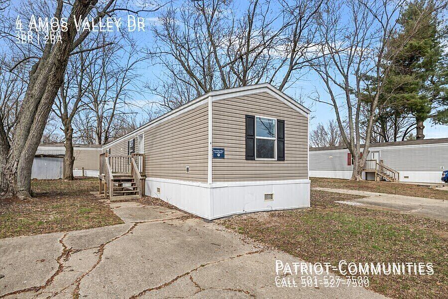 1st image of 4 Amos Valley Dr