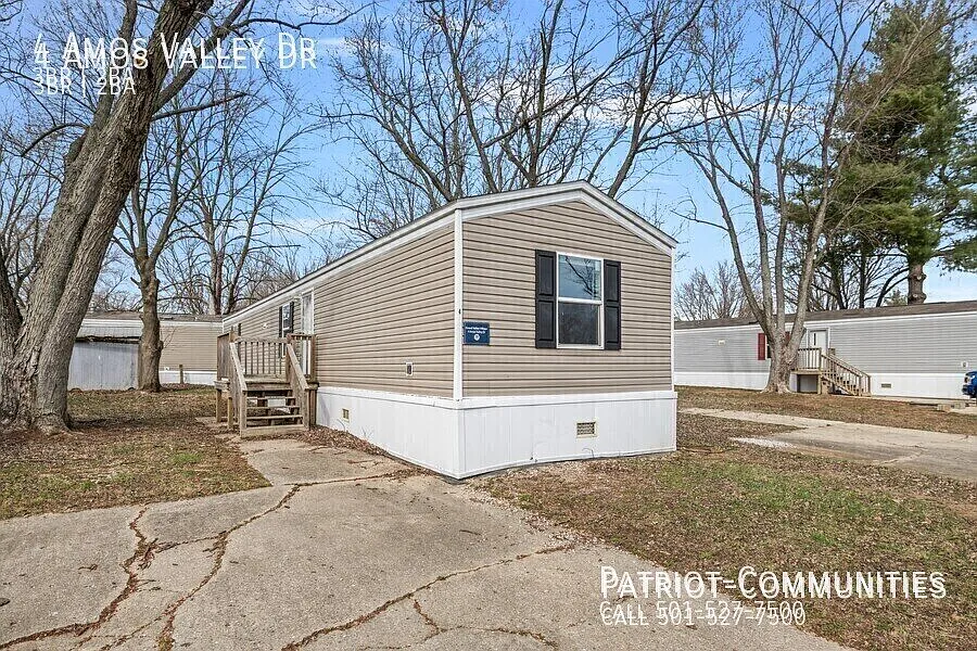 4 Amos Valley Dr