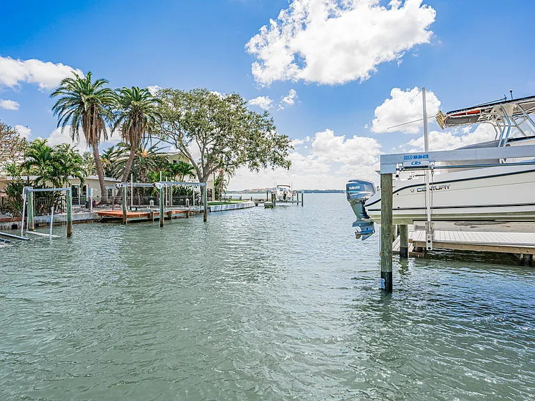 14827 N Bayshore Dr — Photo 4