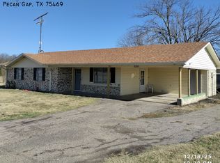 2722 Fm 904 N, Pecan Gap, TX 75469