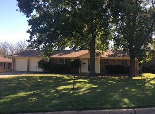 1507 Carolina St, Graham, TX 76450