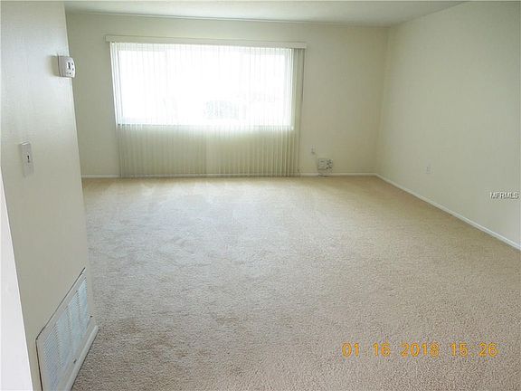 5th image of 5522 Riverbluff Cir #V-15
