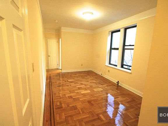 5th image of 400 W 40th St #3