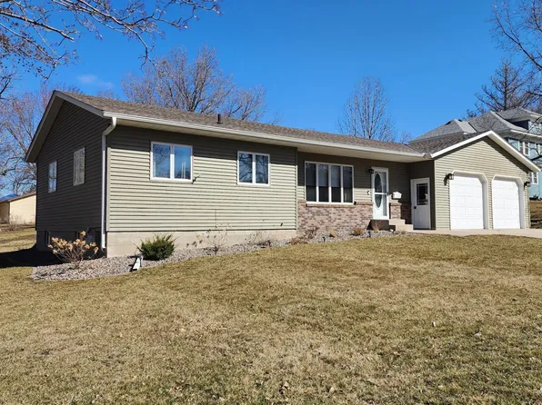 1110 W Fairview Ave, Olivia, MN 56277