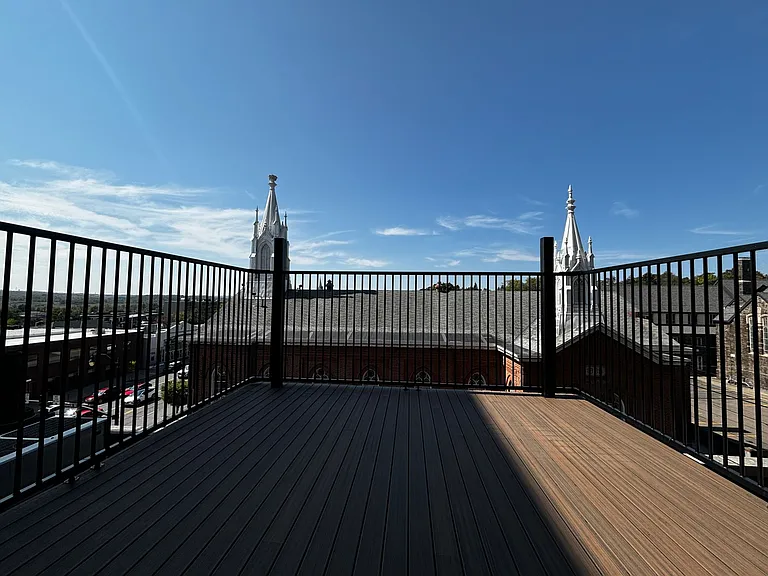 Altamont Apartments Limited-Time Special! First Month FREE with Approved Application! — Photo 18