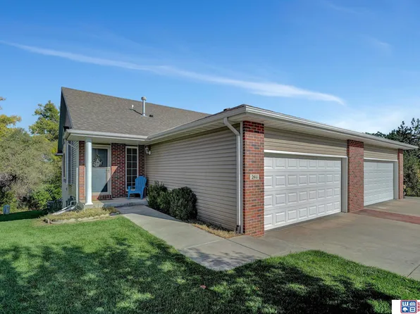 2411 N 91st St, Lincoln, NE 68507