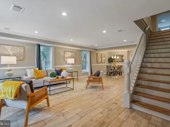 2217 14th St SE, Washington, DC 20020