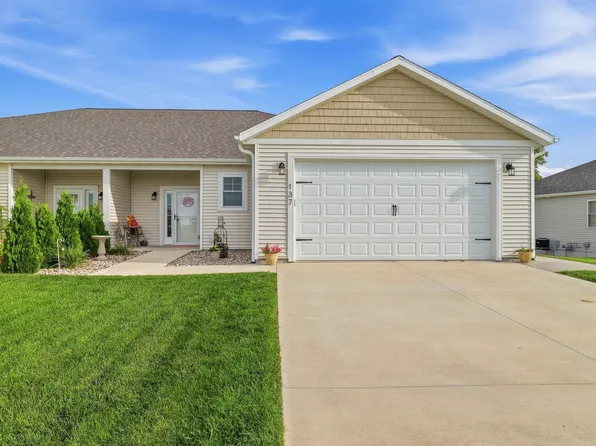 137 Linden Ln, Fox Lake, WI 53933