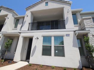 2707 E Tamarind Dr, Fresno, CA 93730