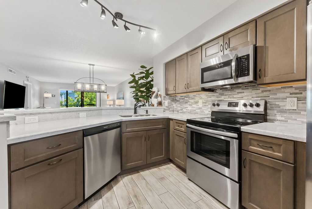 2215 Cypress Island Drive #301, photo 6