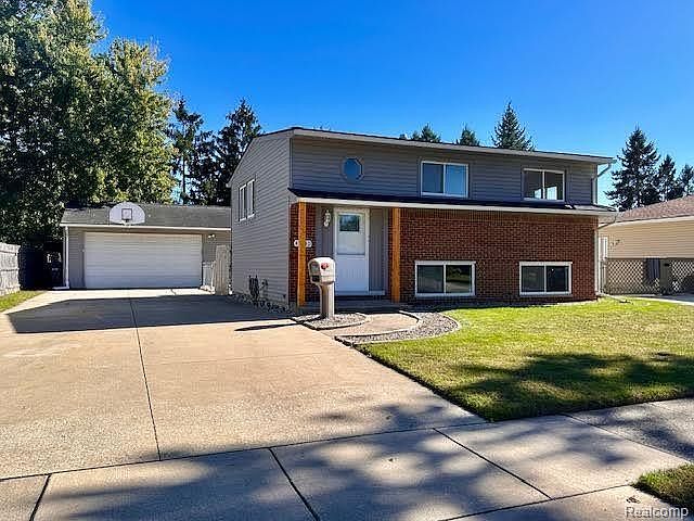 1st image of 43240 Lira Dr