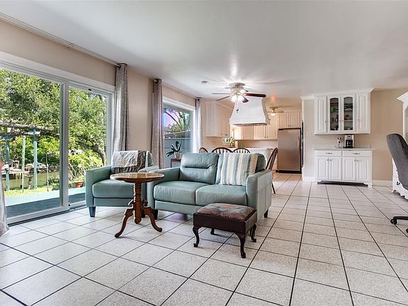 5th image of 11 Marlin Ln