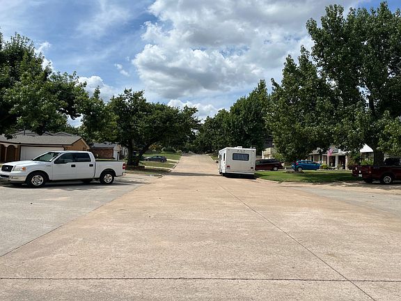 4th image of 7504 NW 12th Pl