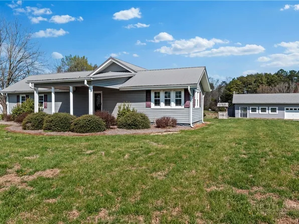 613 Nc Highway 67, Boonville, NC 27011
