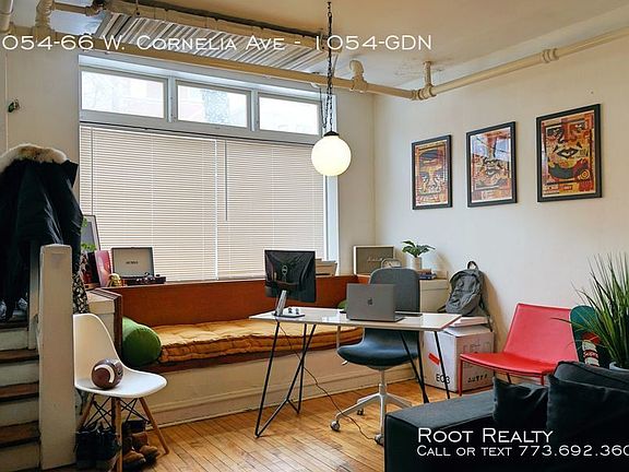 2nd image of 1054-66 W Cornelia Ave #1054