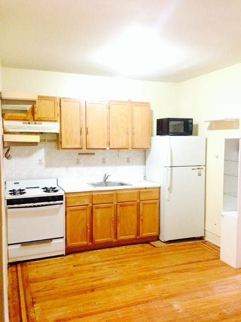 1st image of 320 Lafayette Ave