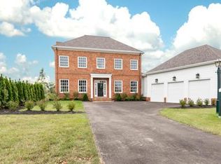 7029 Hanbys Loop, New Albany, OH 43054