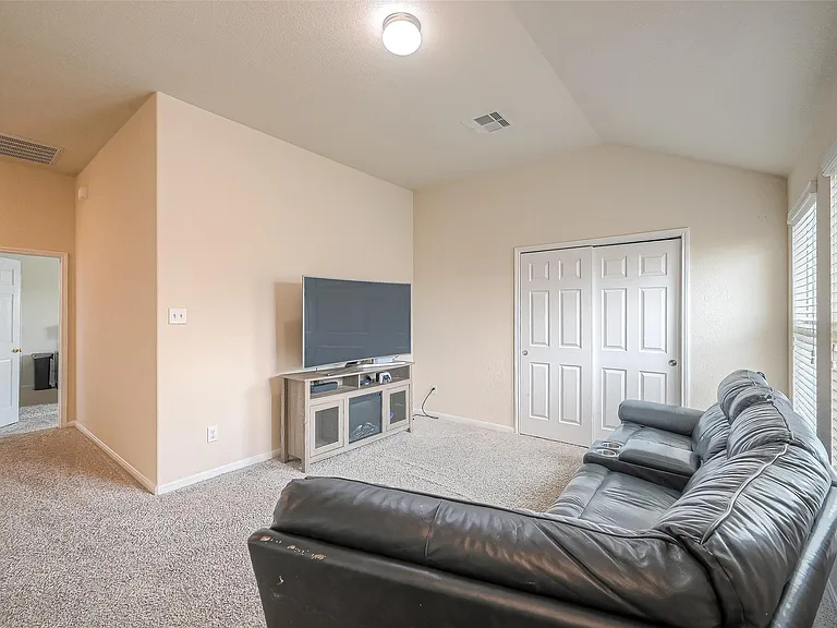 3030 Currier Ct — Photo 20