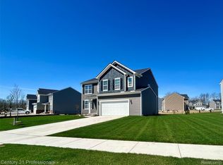 54407 Heron Cir, Chesterfield, MI 48047