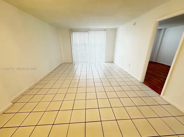 15600 NW 7th Ave APT 606, Miami, FL 33169