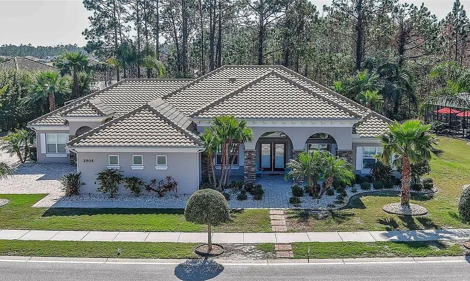 2904 Palma Ln
