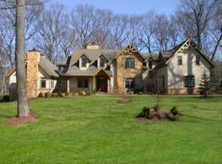 107 Dimmig Rd, Upper Saddle River, NJ 07458