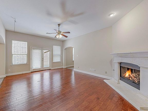 4th image of 9504 Deerhurst Pl