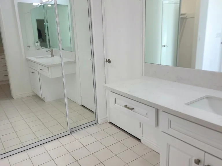 Master Bedroom Vanity Area