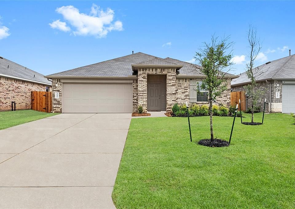 1st image of 40491 Garden Heights Ln